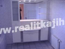 Prodej nadstandartn�ho bytu 4+kk s terasou a dvougar�� v Praze 5 u Prokopsk�ho �dol�